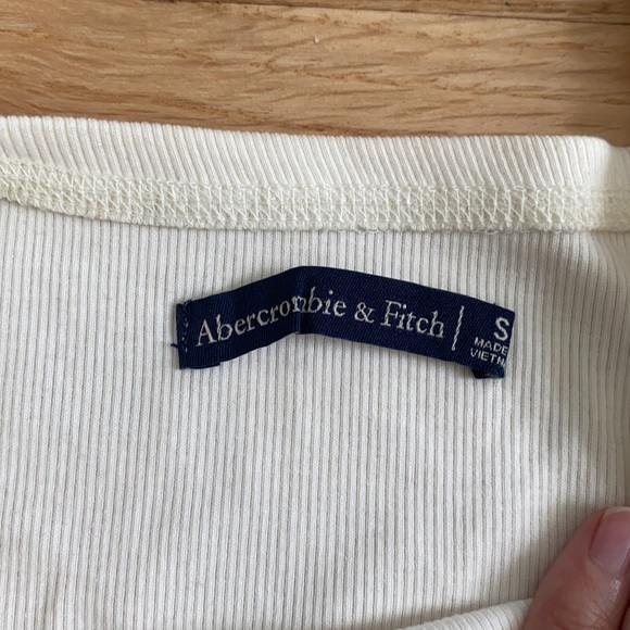 Abercrombie ruffle tank top - Picture 2 of 2